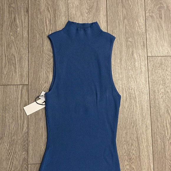 NWT Aritzia Babaton knit midi dress - Picture 3 of 6
